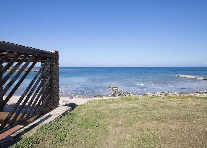 Дом отдыха Le Tonnare - Relaxing House Near The Sea
