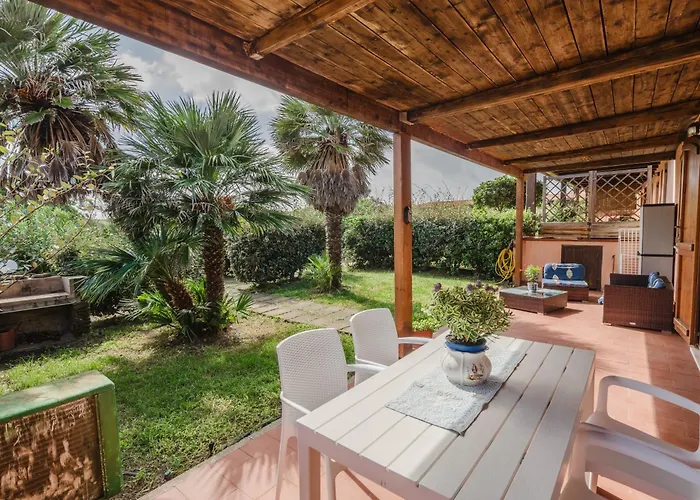 Дом отдыха Le Tonnare - Relaxing House Near The Sea