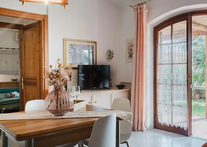 Le Tonnare - Relaxing House Near The Sea Стинтино